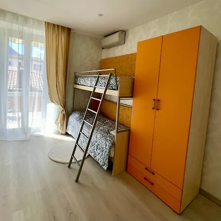 Villa Verde Βίλα Porto Valtravaglia